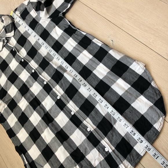 Bella Dahl Plaid Button Down Shirt in Black & White Size L - Picture 5 of 10